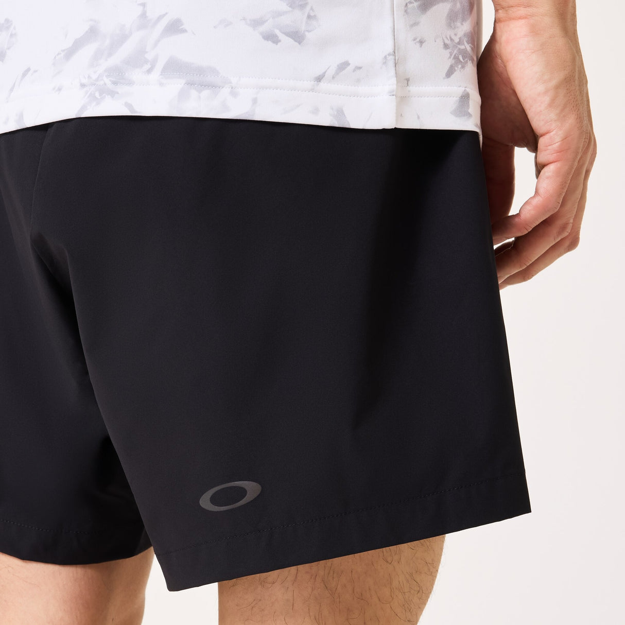 Oakley Men's Enhance Woven Shorts 5-Inch 3.0-6