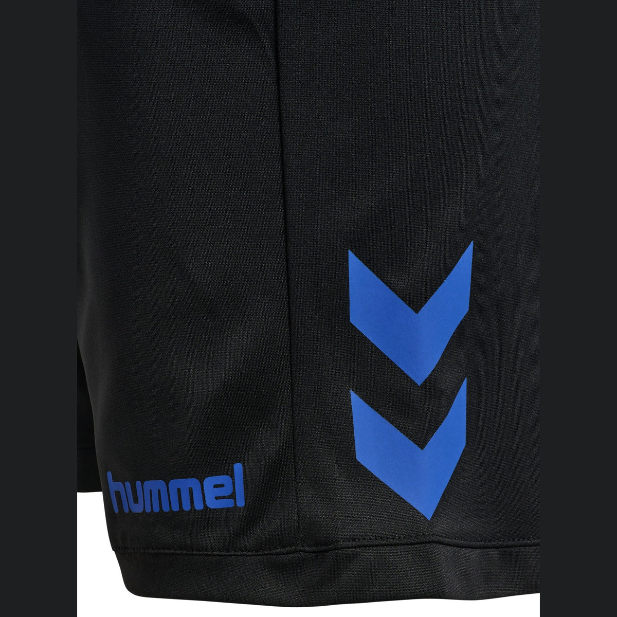 hummel Unisex Blaze Club 26 Poly Shorts-3