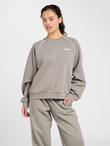 hummel Women's Keeper Boxy Piping Crewneck-5