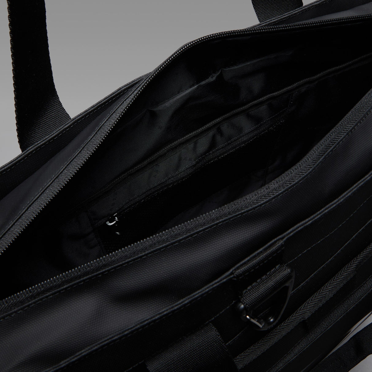Oakley Rover Commuter Tote-2