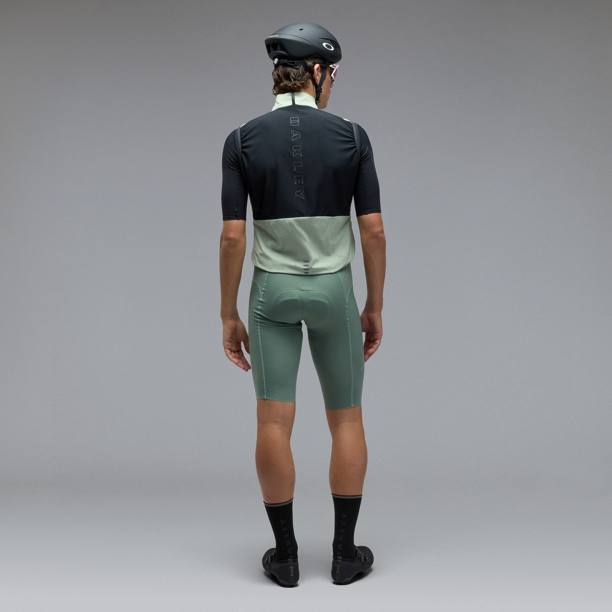 Oakley Men's Endurance Pkbl Wind Vest 2.0-7