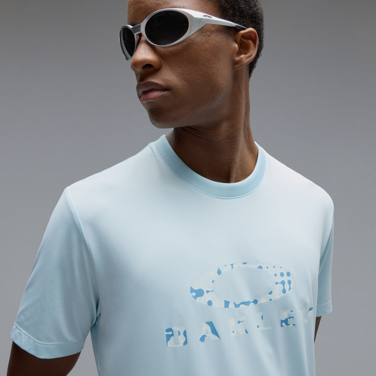 Oakley Men's Logo Sun Tee-5