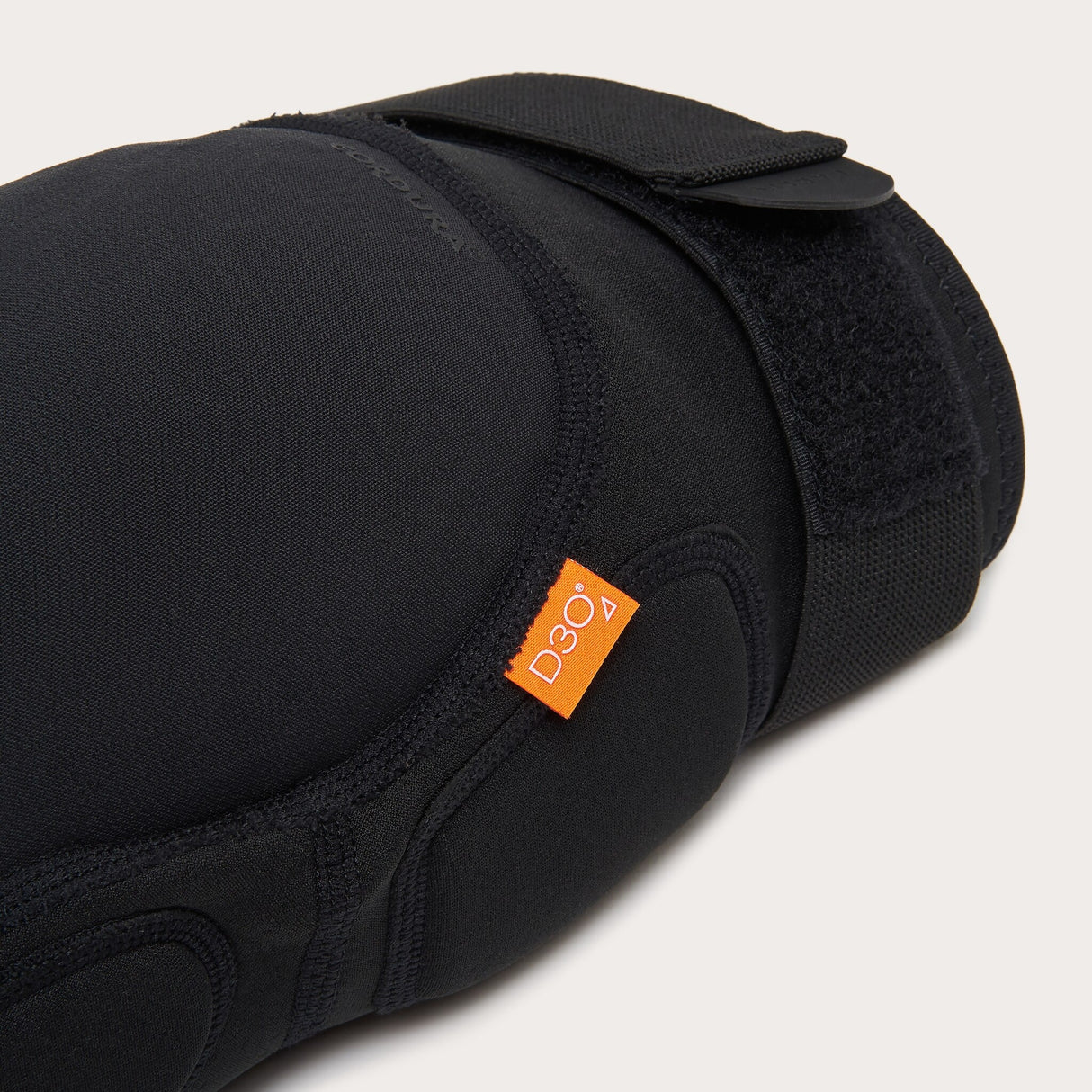 Oakley Drop In D3o Knee Guard-3