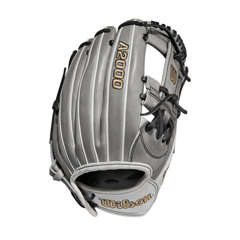 2022 Wilson A2000 H75 11.75" Infield Fastpitch glove