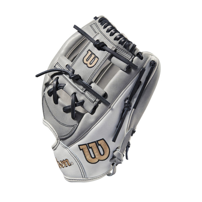 2022 Wilson A2000 H75 11.75" Infield Fastpitch glove